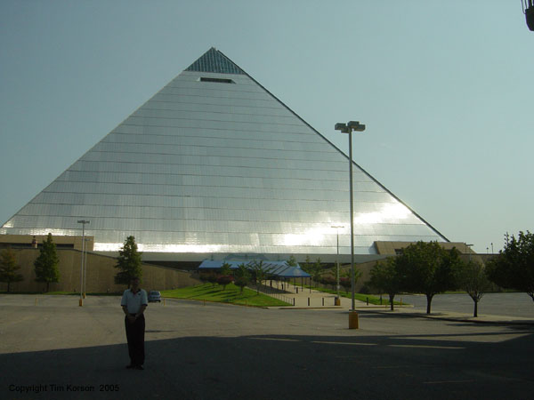 05 Memphis pyramid